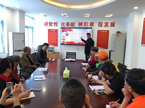 后勤管理服務(wù)中心召開專題會(huì)議解讀 學(xué)校食品安全與營養(yǎng)健康管理規(guī)定 黃河水利職業(yè)技術(shù)學(xué)院后勤管理服務(wù)網(wǎng)